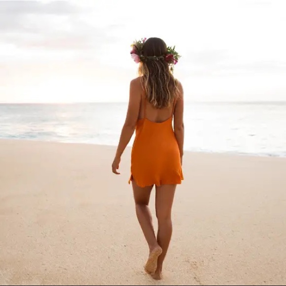 Indah Waterfall dress in Sunkist Size S - new